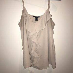 Beige ruffle tank 😍